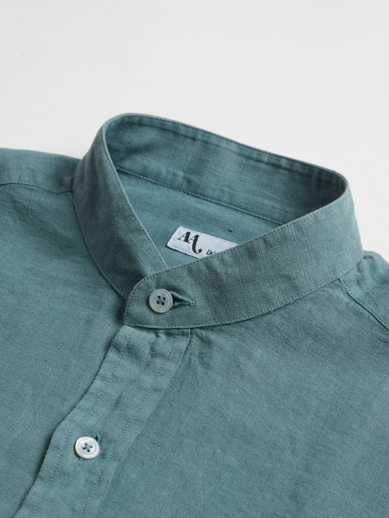 AAMILCARE CERULEAN LINEN SHIRT